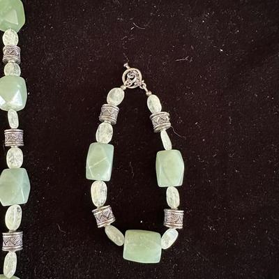 BEADED NECKLACE AND BRACELET