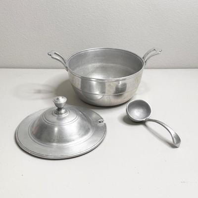 WILTON ~ Soup Tureen