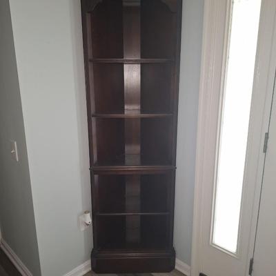Corner Curio