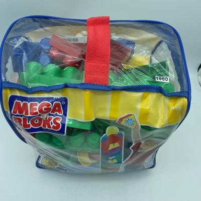 Duplo blocks