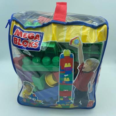 Duplo blocks