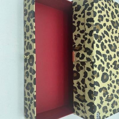 Leopard box