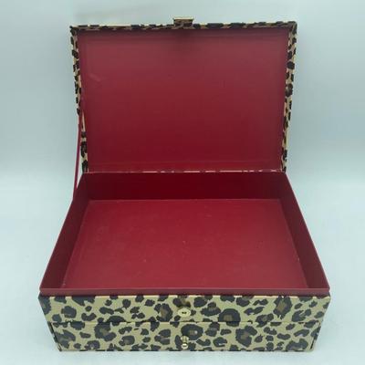 Leopard box