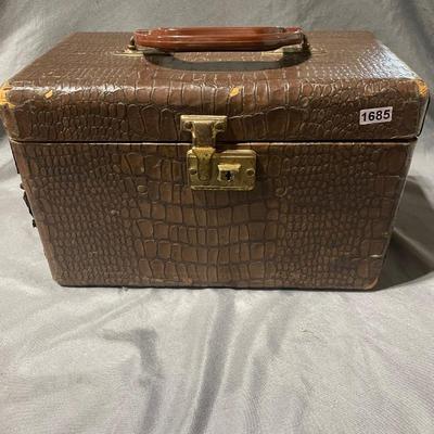Travel case
