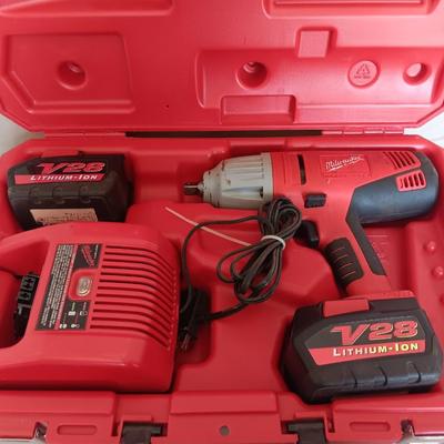 Milwaukee V28 cordless Impact wrench with case batteries and charger