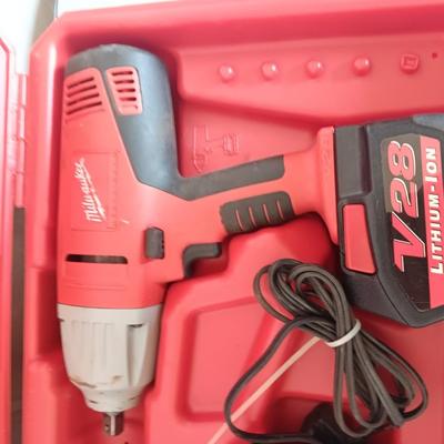 Milwaukee V28 cordless Impact wrench with case batteries and charger