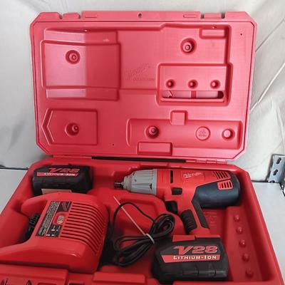 Milwaukee V28 cordless Impact wrench with case batteries and charger