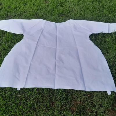 Box of at least 50 white canvass wrap around aprons