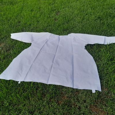 Box of at least 50 white canvass wrap around aprons