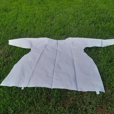 Box of at least 50 white canvass wrap around aprons