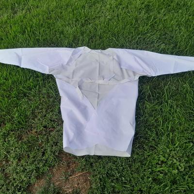 Box of at least 50 white canvass wrap around aprons