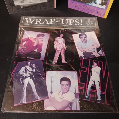 ELVIS GREETING CARDS AND GIFT WRAP