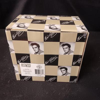 ELVIS COFFEE MUG, 2 DECKS OF PLAYING CARDS AND 2 GREETING CARDS