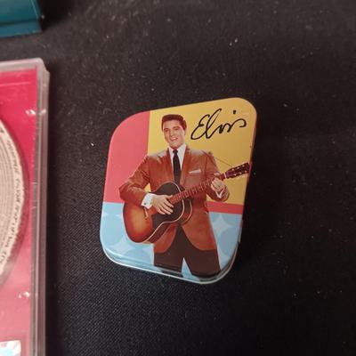 ELVIS NOTECARDS, MUSIC ON CD, KEYCHAIN, TIN AND MORE
