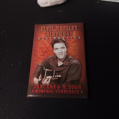 ELVIS SHOT GLASSES, MAGNETS, TY BEANIE BABY, DECK OF CARDS, KEYCHAIN & TV GUIDE