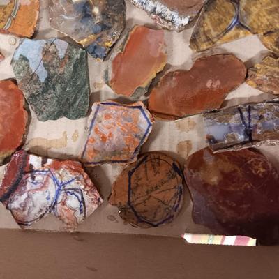 LAPIDARY SLABS (8)