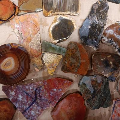 LAPIDARY SLABS (8)