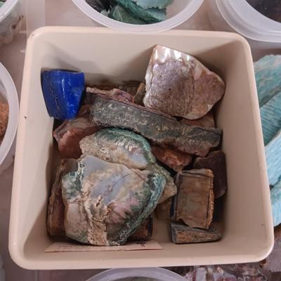 SMALLER PIECES OF ROCKS