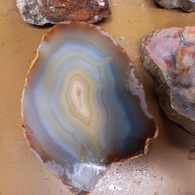 AGATE AND OTHER ROCK