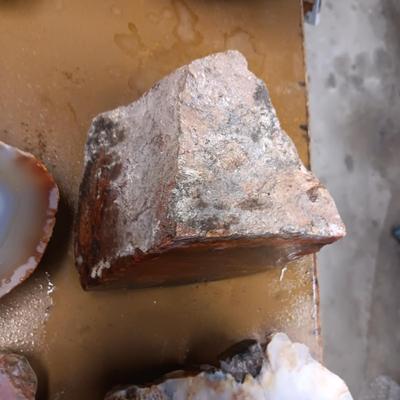 AGATE AND OTHER ROCK