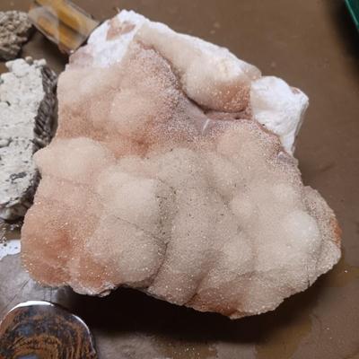 UNIQUE ROCKS & FOSSIL
