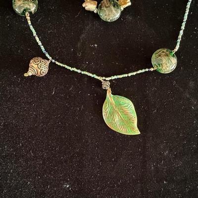 NECKLACE AND MATING BRACELET