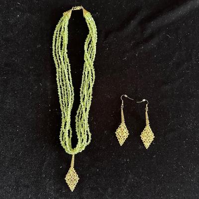 MULTI STRAND SEED BEAD NECKLACE AND EARRINGS
