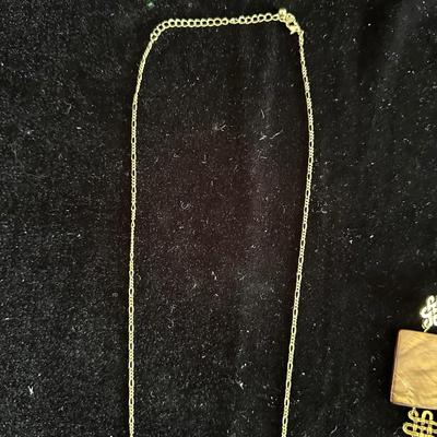 NECKLACE AND BRACELET