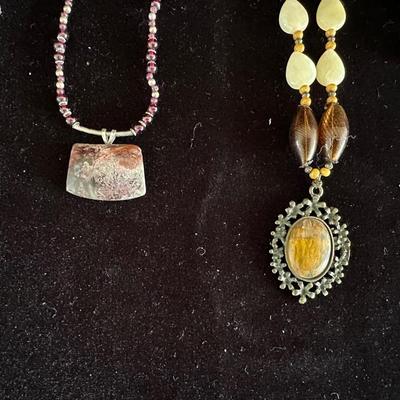 NECKLACE W/MATCHING EARRINGS & SEED BEAD NECKLACE