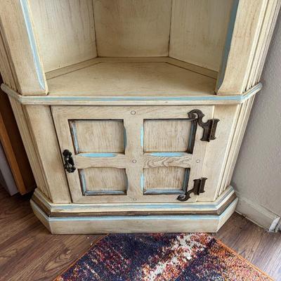 DREXEL CORNER CABINET