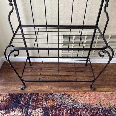 WROUGHT IRON BAKERS RACK