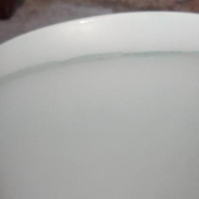 2 DWD Pyrex Bowls
