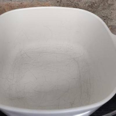 1..5 Qt Corning Ware with Lid and Stand
