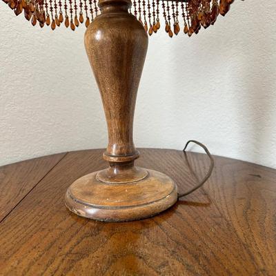 SIDE TABLE AND TABLE LAMP