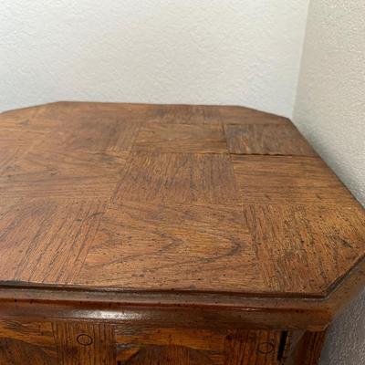 END TABLE AND TABLE LAMP