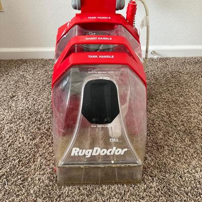 RUG DOCTOR CARPET CLEANER