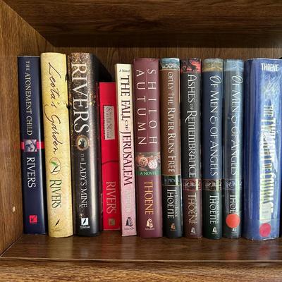 AN ASSORTMENT OF BOOKS (1)