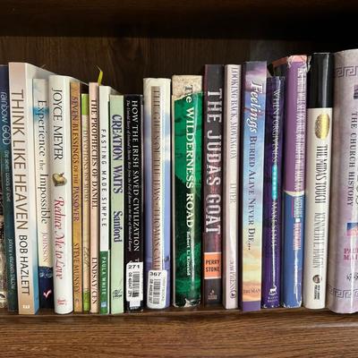 AN ASSORTMENT OF BOOKS (2)