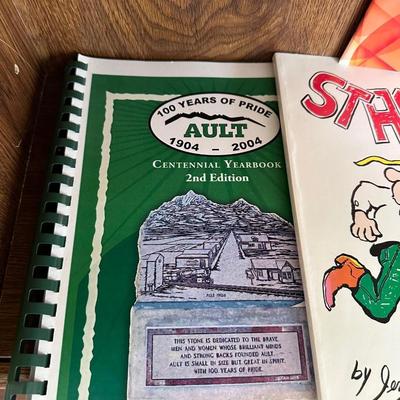 AN ASSORTMENT OF BOOKS (7)