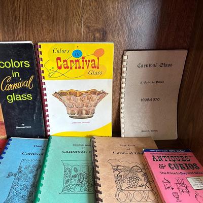 AN ASSORTMENT OF BOOKS (7)