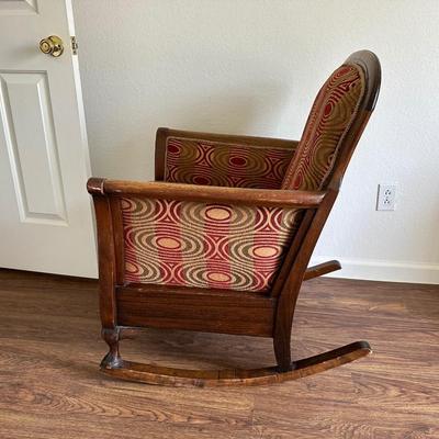 VINTAGE UPHOLSTERED ROCKING CHAIR
