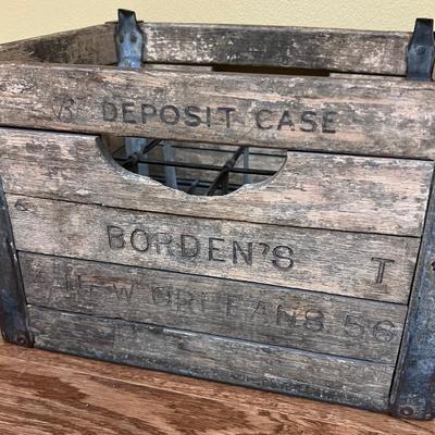 BORDENS ~ Vtg New Orleans Milk Crate