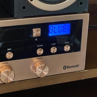 INNOVATIVE TECHNOLOGY ~ Bluetooth CD Stereo ~ Rose Gold