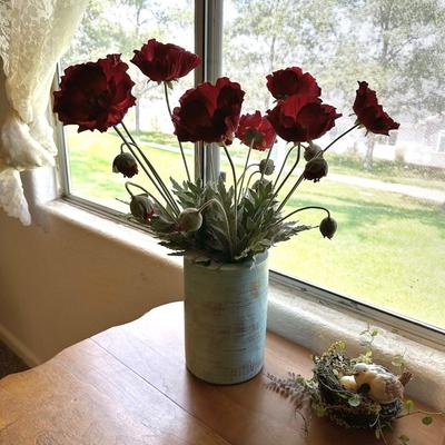 FAUX FLOWERS IN VASES