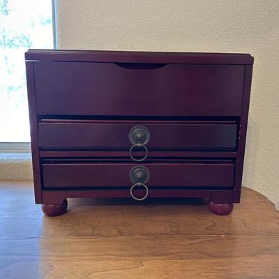 PHOTO CHEST AND DISPLAY PLUS PLATE HOLDERS