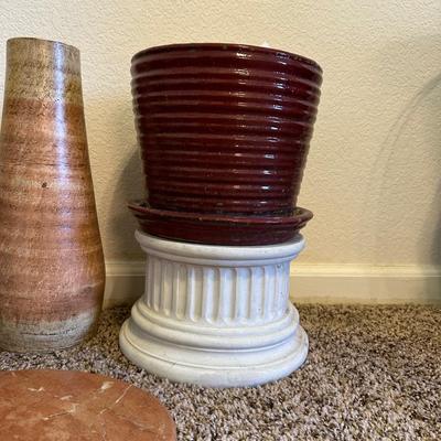 PLANT STANDS, FLOWER POTS & CLAY VASE