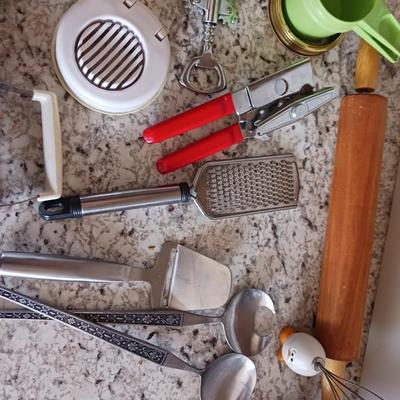 KITCHEN UTENSILS
