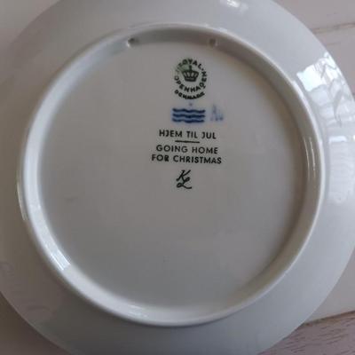 6 ROYAL COPENHAGEN CHRISTMAS PLATES