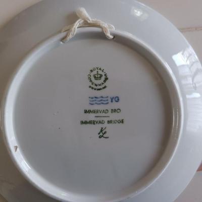 6 ROYAL COPENHAGEN CHRISTMAS PLATES
