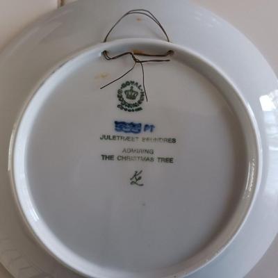 6 ROYAL COPENHAGEN CHRISTMAS PLATES